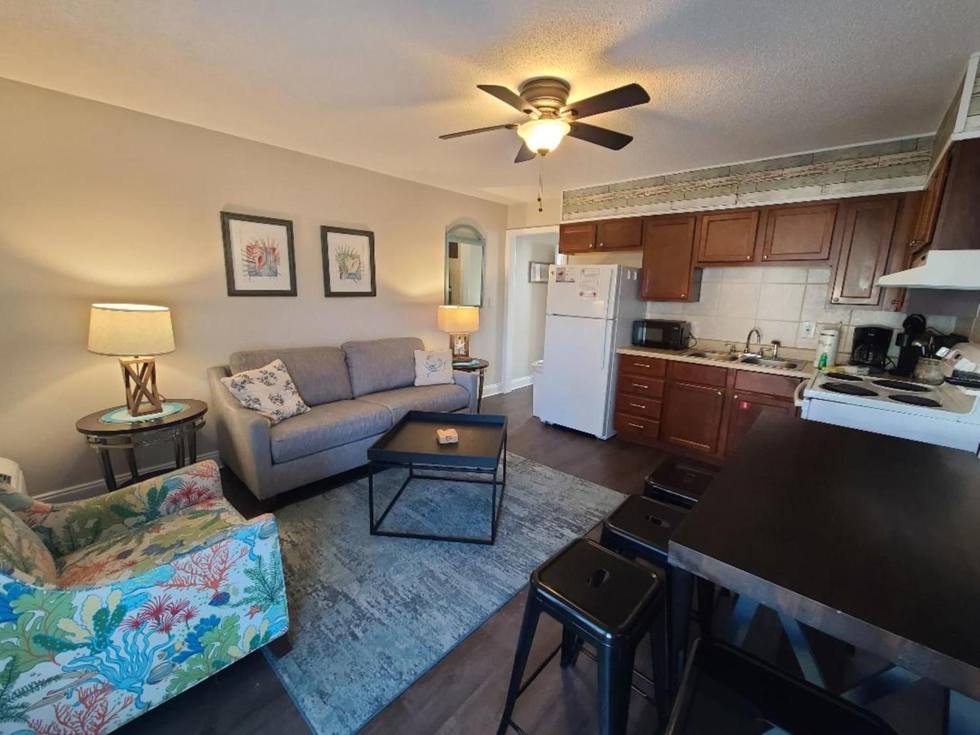 Cozy Condo Just Steps To The Beach, Unit 2 - Sleeps 4 Gulf Shores Eksteriør billede